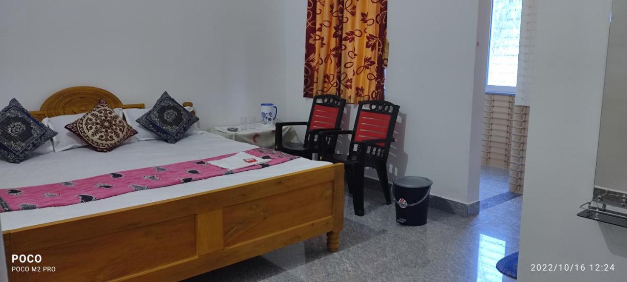 Hotel Neel Dipayan Bāghmundi Екстериор снимка